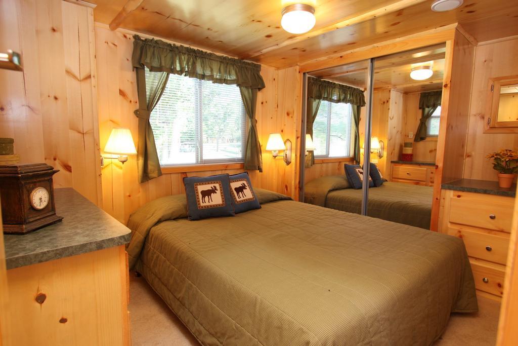Lakeland Rv Campground Loft Cabin 10 Hotel Edgerton Kültér fotó